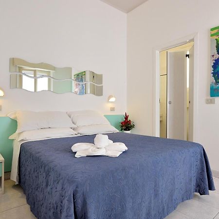 Hotel Oltremar B&B Cattolica Eksteriør bilde
