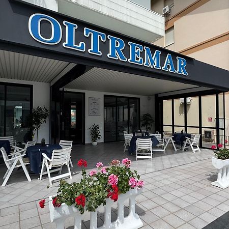 Hotel Oltremar B&B Cattolica Eksteriør bilde