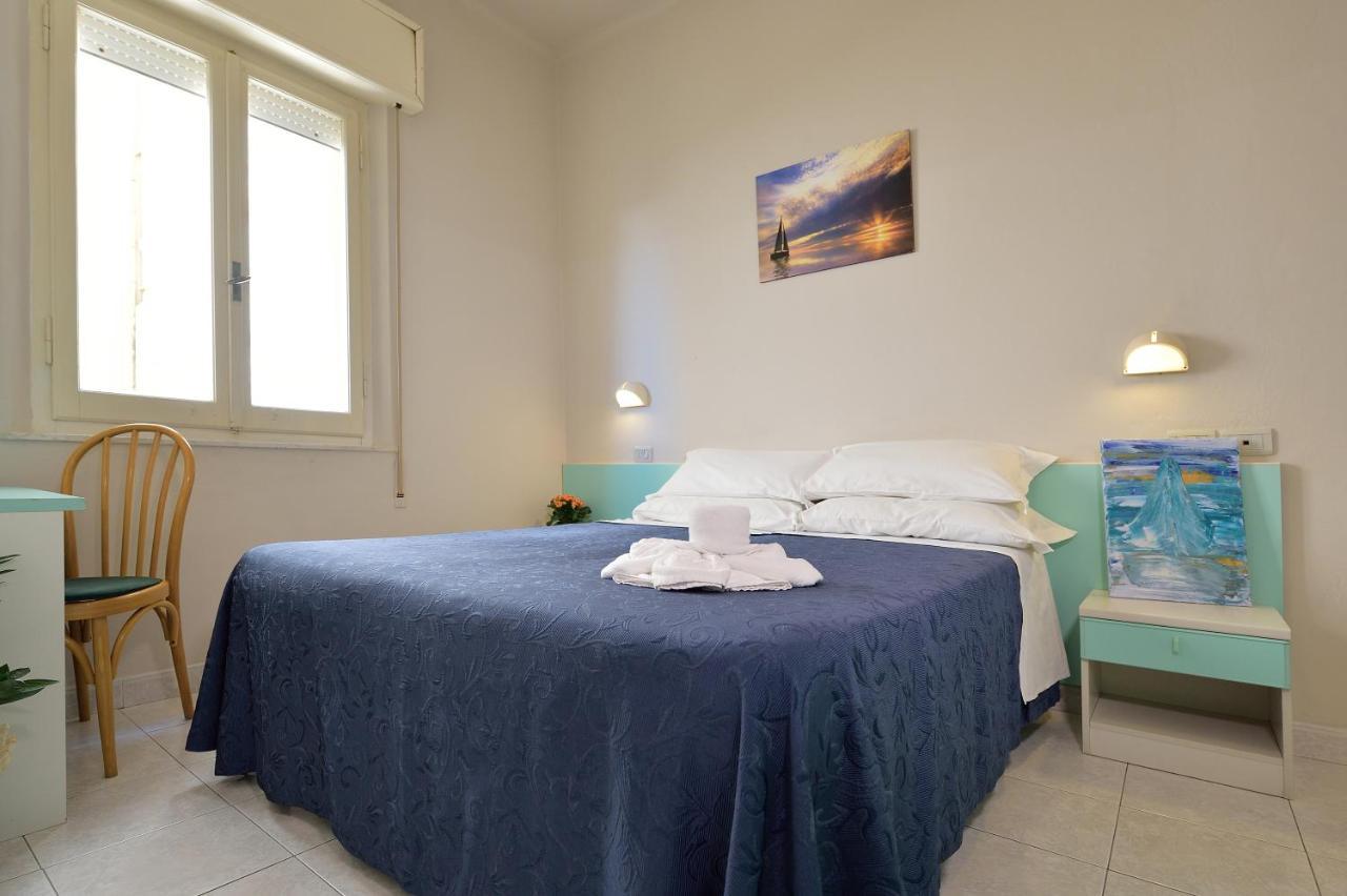 Hotel Oltremar B&B Cattolica Eksteriør bilde