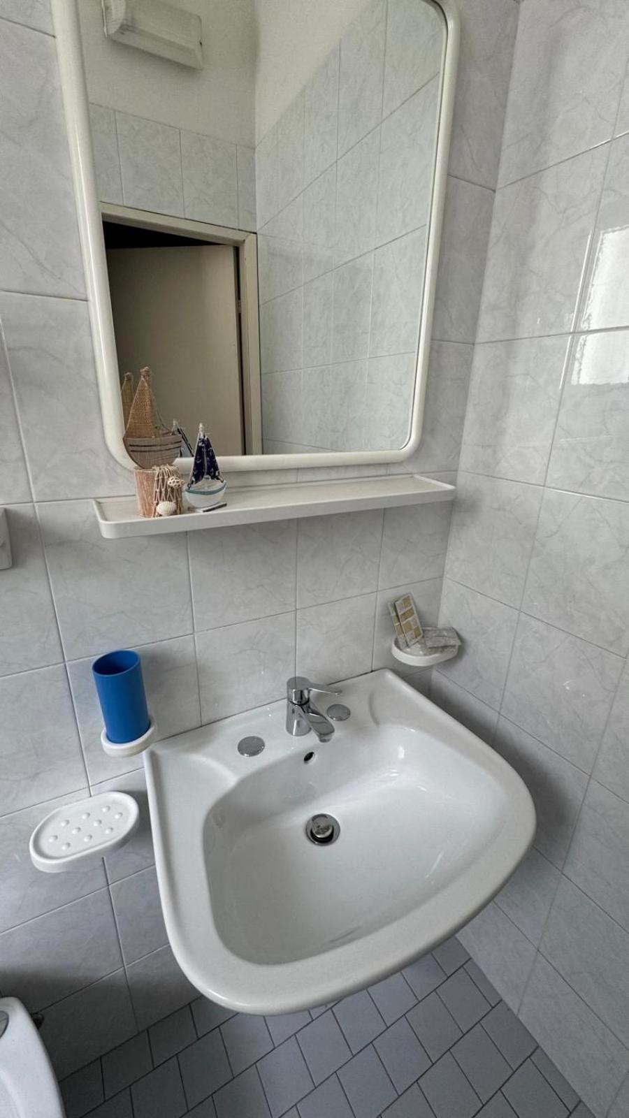 Hotel Oltremar B&B Cattolica Eksteriør bilde